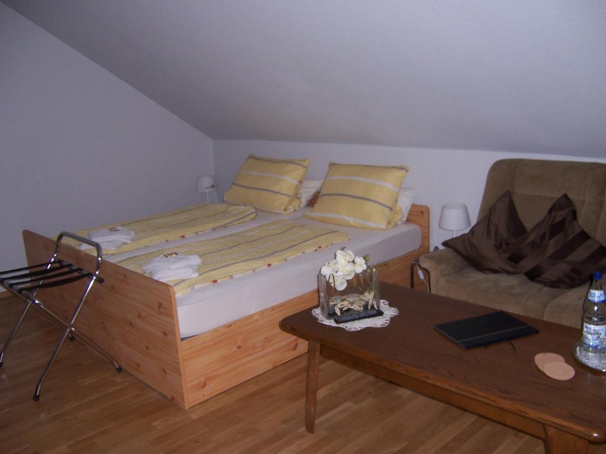 Gaestehaus Schneider Bechtheim Екстер'єр фото